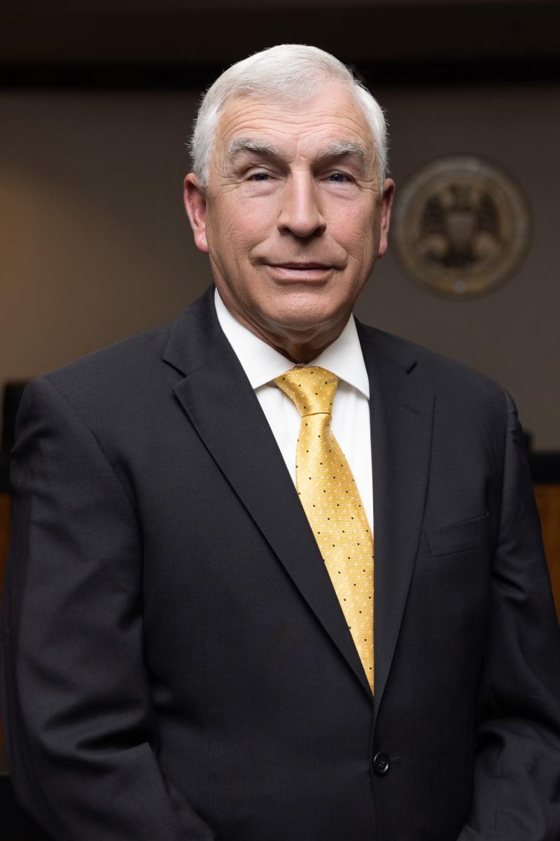 Mayor Gary Rhoads